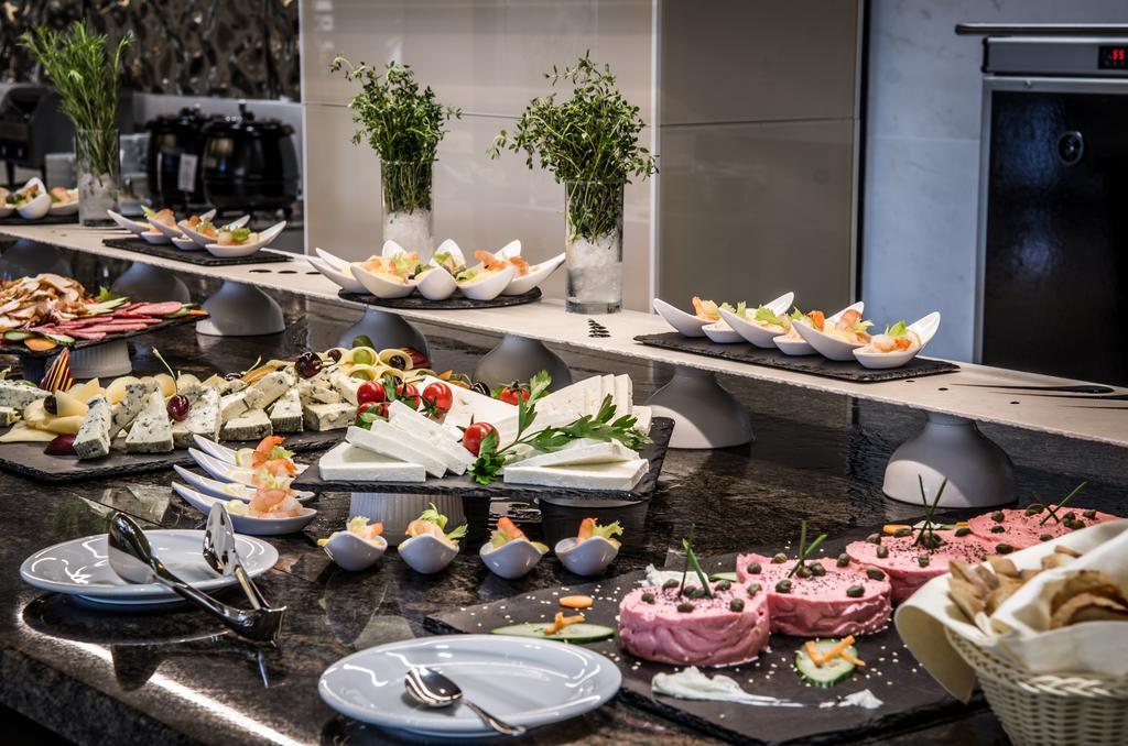 Premier Fort Cuisine - Full Board Slântsjev Brjag Eksteriør bilde